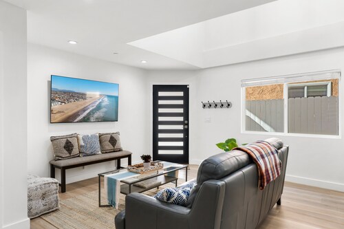 The Luxe Shores House | The Chosen Collection