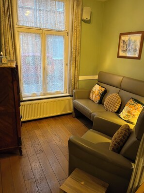 Living area - Casa Brugensis Holiday Home in Historic center of Bruges (Brugge)