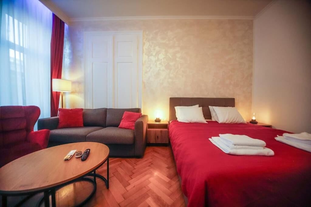 Strygejern/strygebræt, Wi-Fi, sengetøj