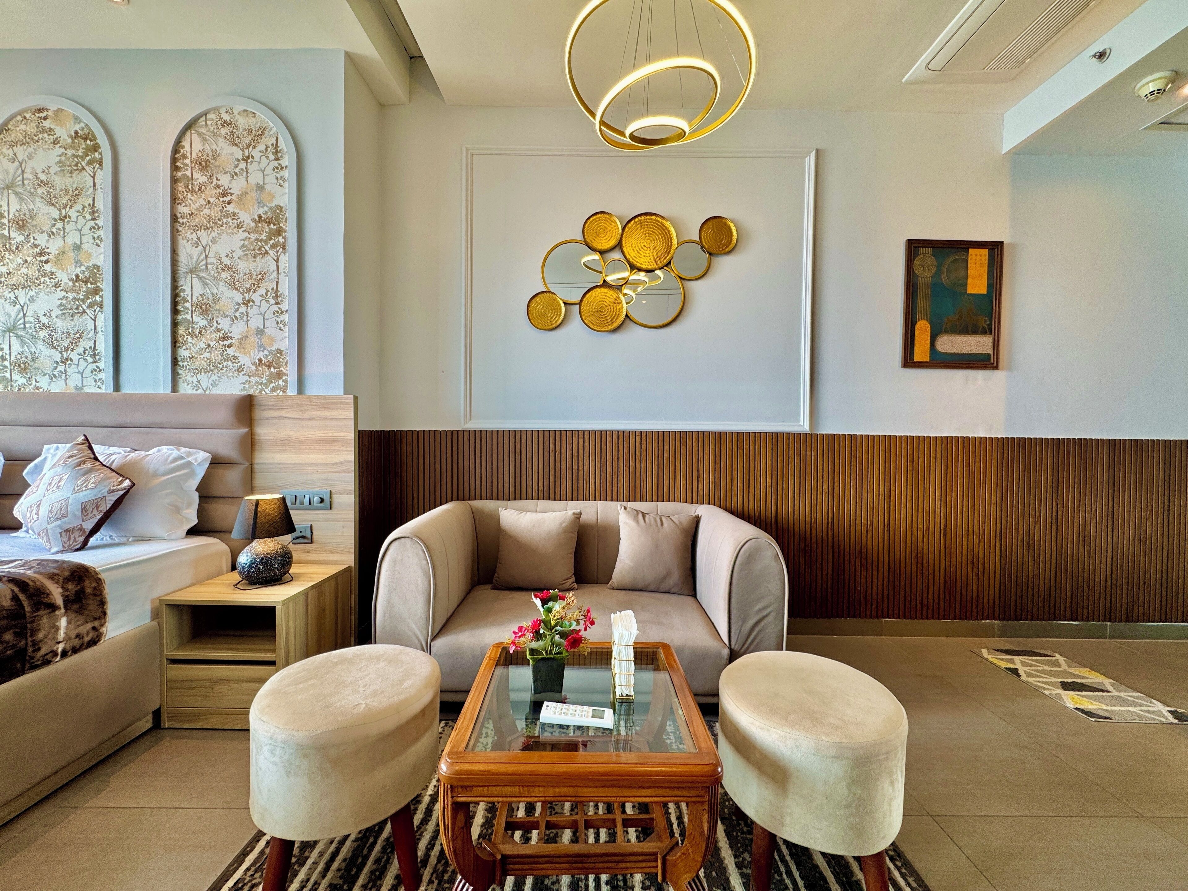 Elite-Studiosuite, Balkon, Flussblick | Wohnbereich