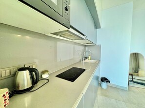 Studio Suite Elite, ban công, quang cảnh sông | Bếp riêng | Tủ lạnh nhỏ, lò vi sóng, lò nướng bánh mì 