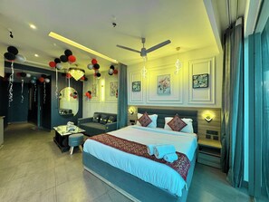 Individually furnished, desk, laptop workspace, blackout curtains - Mulberry Homes Supernova (Noida)