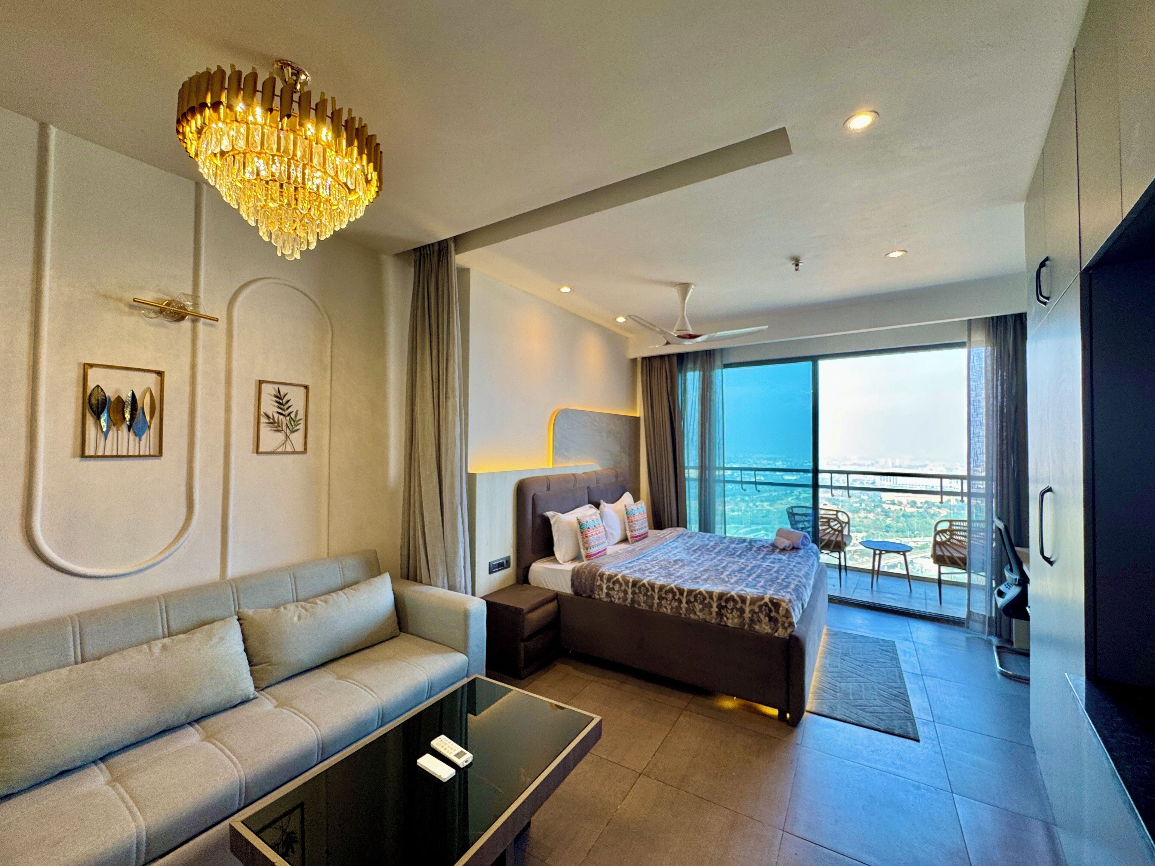 Panoramic Studio Suite, Balcony, River View