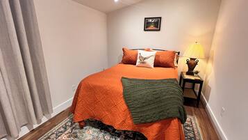 2 soverom, strykejern/-brett, wi-fi (inkludert) og sengetøy