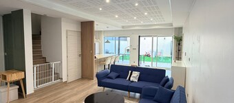 Modern Villa of 120m² with garden, 3 bedrooms. 8 Travellers near Lyon