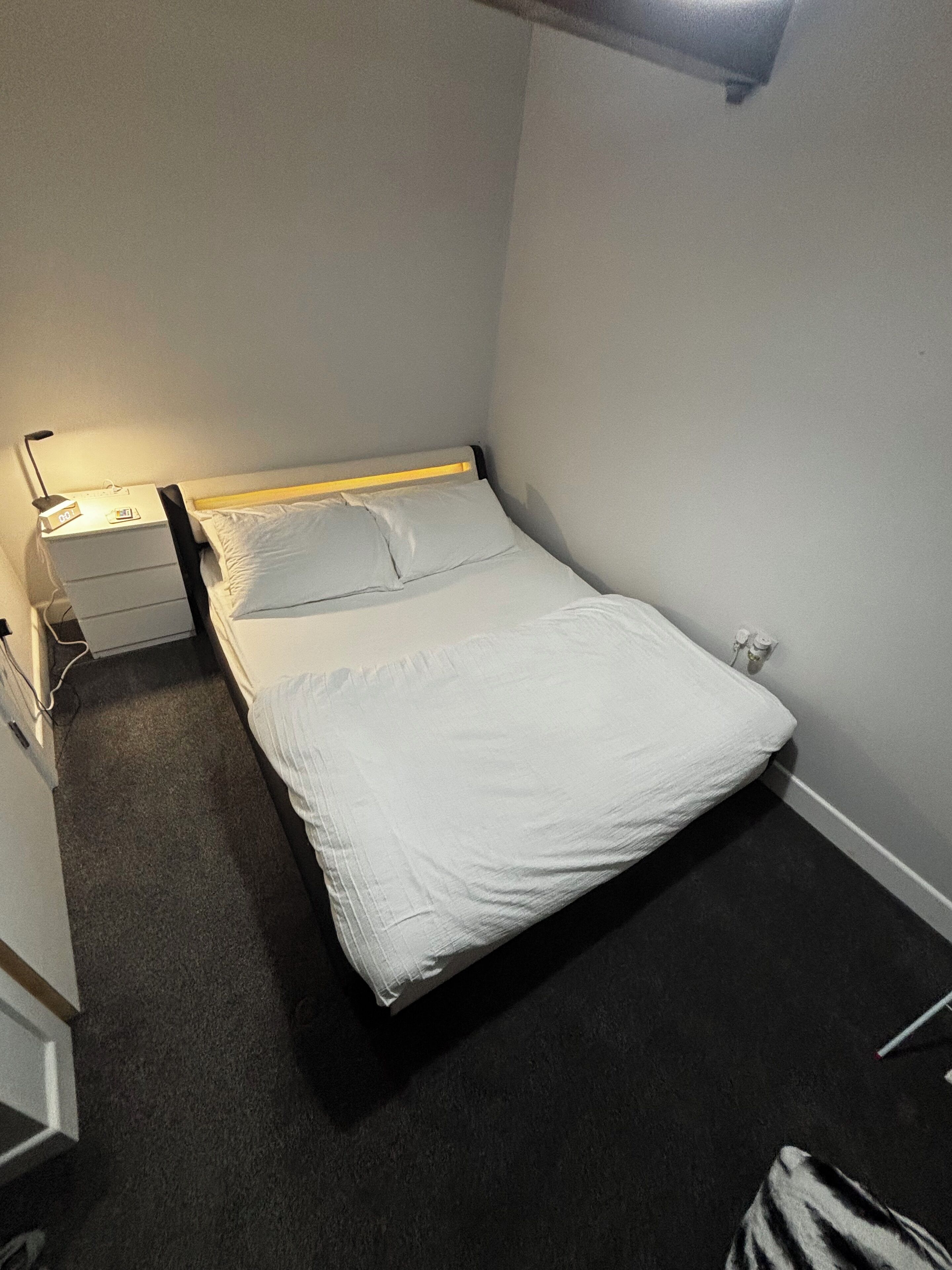 Strykejern/-brett, wi-fi og sengetøy