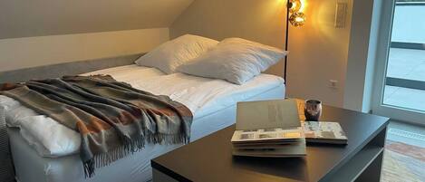 Soundproofing, WiFi, bed sheets