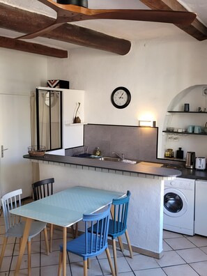 House | Dining - Apartment in the Center of Antibes (Antibes)