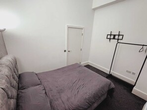 2 bedrooms, WiFi, bed sheets - Cozy, Central Flat in West Midlands (Birmingham)