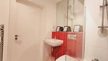 Towels, toilet paper