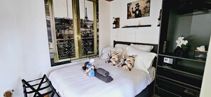 1 bedroom, in-room safe, iron/ironing board, WiFi - The Ratatouille family room, 5 minutes from Disneyland Paris! (Isles-lès-Villenoy)