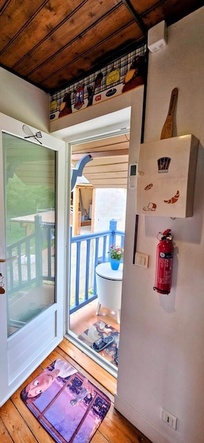 Interior - Room with breakfast included (Isles-lès-Villenoy)