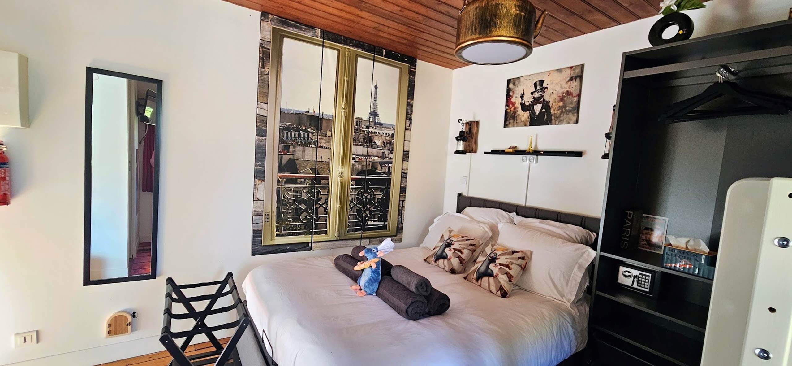 1 chambre, coffres-forts dans les chambres, fer et planche à repasser