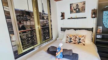 1 Schlafzimmer, BĂŒgeleisen/BĂŒgelbrett, WLAN, BettwĂ€sche
