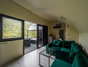 Living area - Glamping Georgia - Krikhi  (Ambrolauri)