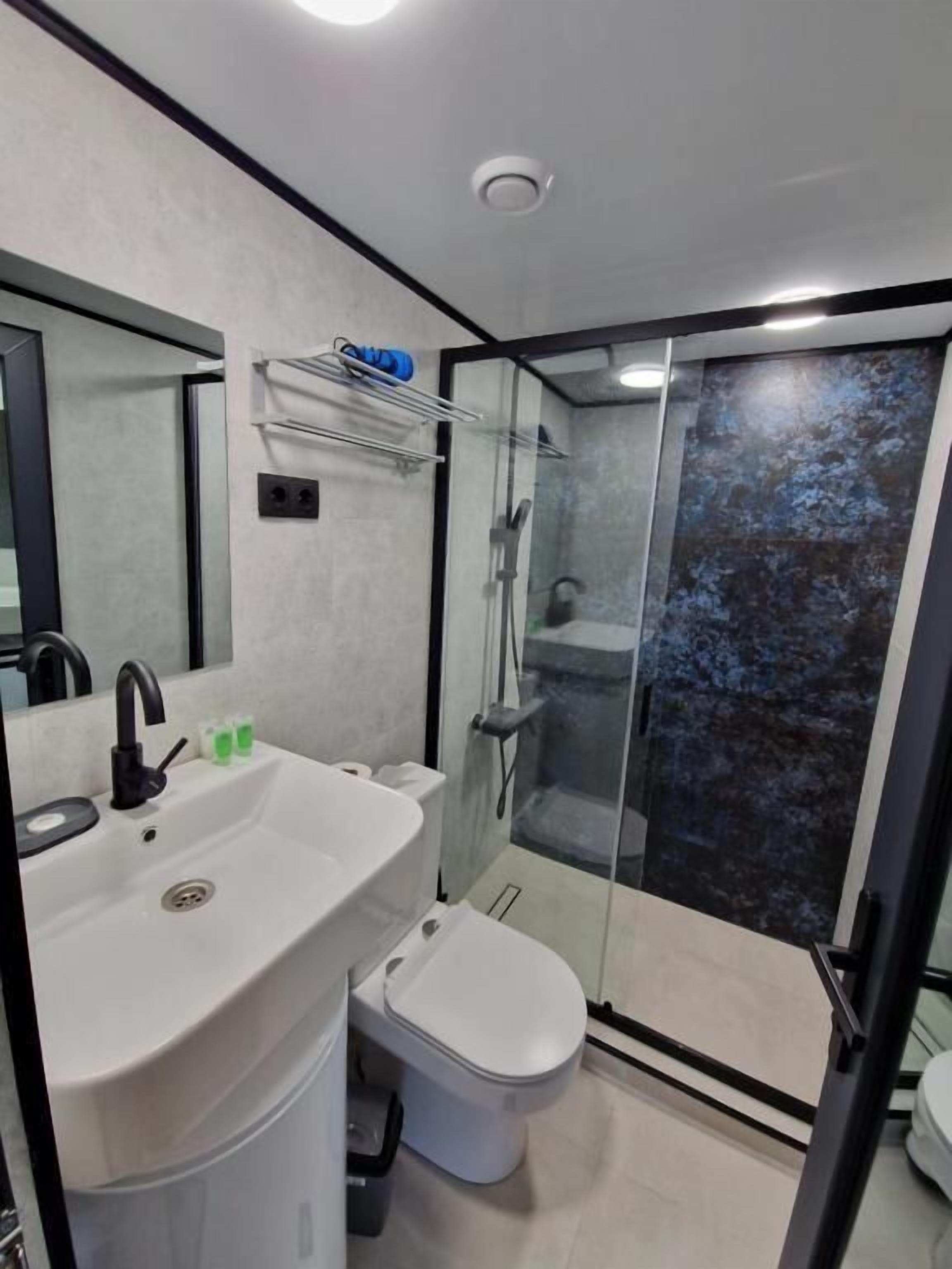 Zelt, Balkon, Bergblick | Badezimmer | Dusche, kostenlose Toilettenartikel, Haartrockner, Handtücher