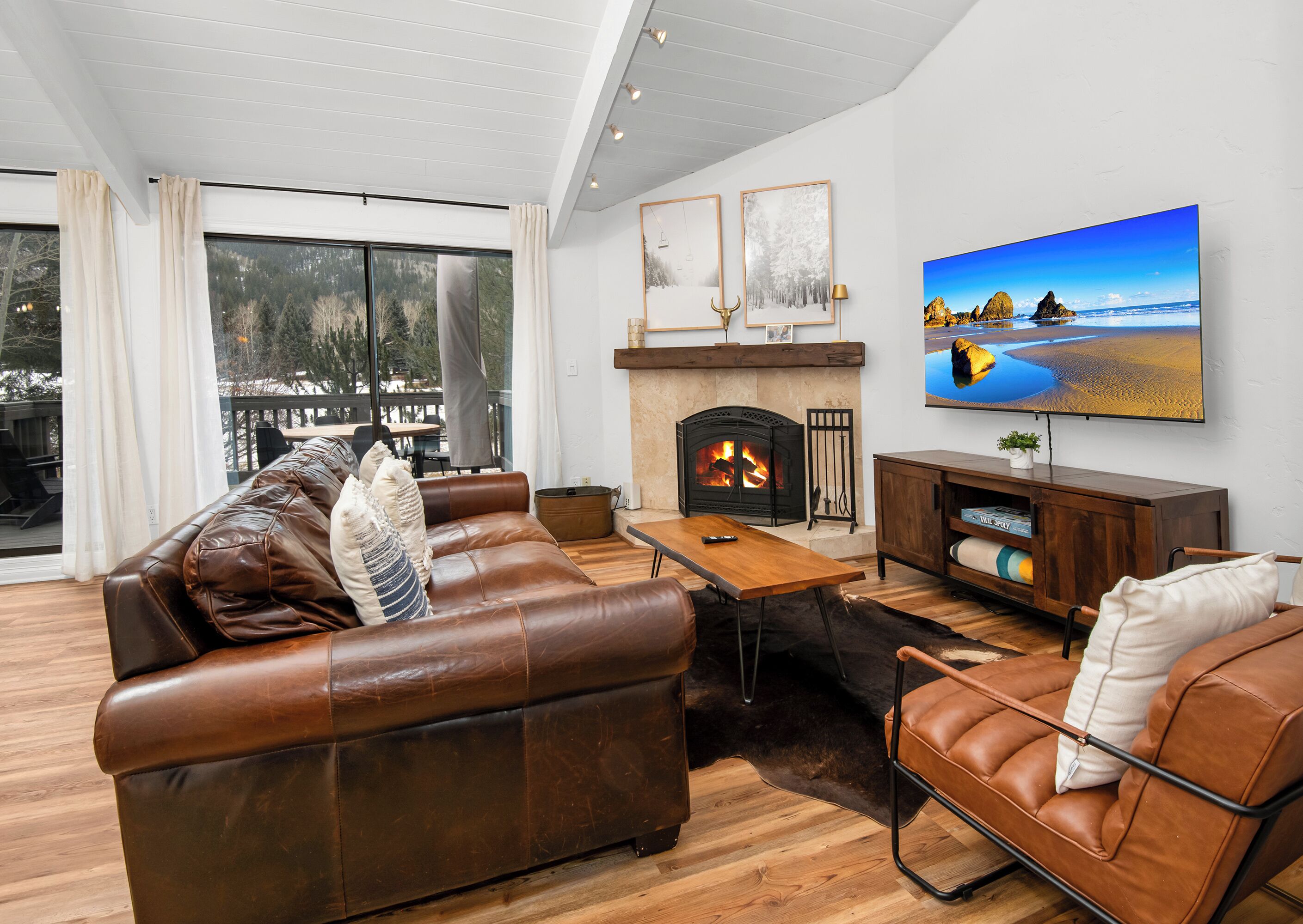 Televisión, chimenea