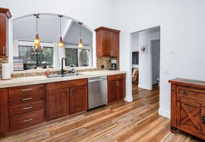 Microwave, oven, stovetop, dishwasher