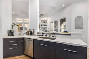 Fridge, microwave, oven, stovetop - Luxe TPC Scottsdale Golf Condo Sleeps 6 w/Pool-Spa (Scottsdale)