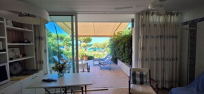 Interior - Rent bungalow - sleeps 6 - 100 m from the beach - Large terrace - Lumio (20) (Lumio)