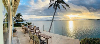 "MasterView" a Waterfront Retreat - 2 Bed/2Bath Home on the Sea with Hot Tub