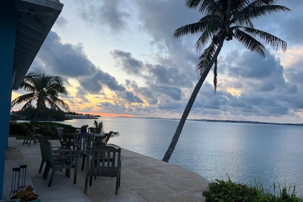 MasterView's infinity deck, spectacular by day & twinkling lights by night.