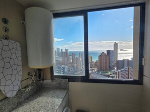 Interior - apartment with sea views Levante beach - Swimming pools, parking and free Wifi (Benidorm)