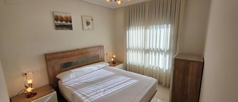 2 bedrooms, iron/ironing board, free WiFi, bed sheets