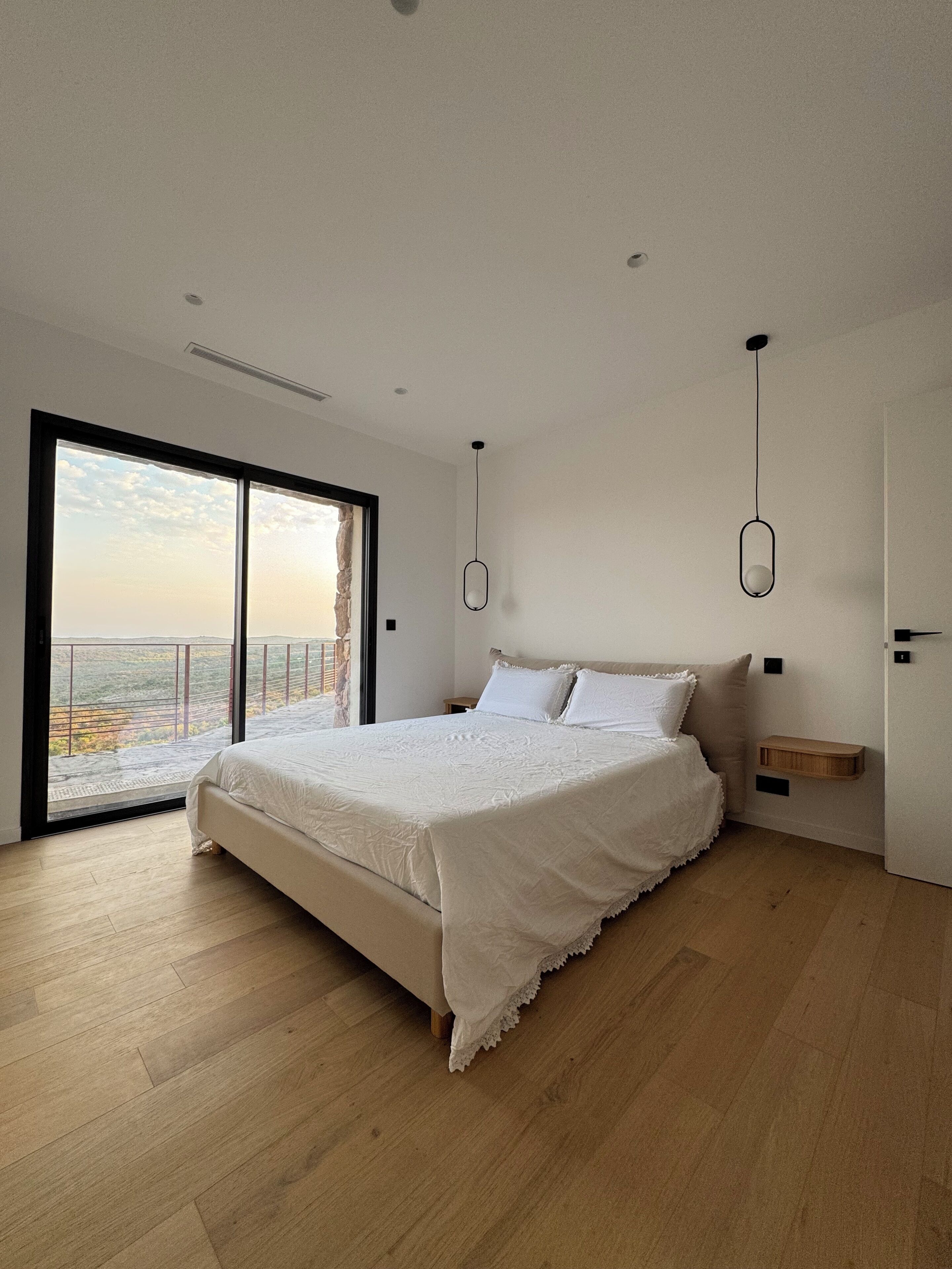 熨斗/熨衣板、WiFi、床单