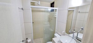 Basic Apartment | Bathroom - COARM0108 - Edifício Villa Formosa (Salvador)