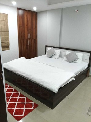 1 Schlafzimmer, Zimmersafe, Bügeleisen/Bügelbrett, kostenloses WLAN