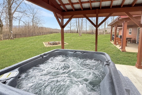 Blue Lake - Enjoy the amazing and private view of mountains from the hot tub, by the fire pit or under the covered patio