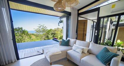 Sunset Villa, Pacific Views, Private Pool & Gym, Near Carara & Jaco, 1hr to SJO