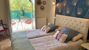 Comfort Twin Room, Mountain View (Ginko) | Individually decorated, individually furnished, laptop workspace