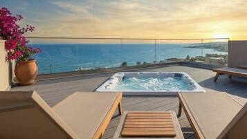 Luxury Penthouse, Beach View | Terrace/patio