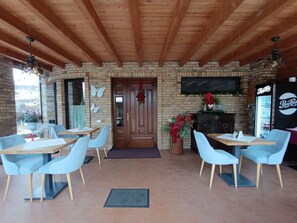Dining - Villa Diva (Budureasa)