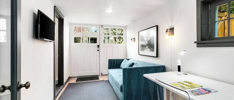 Comfort Studio | Living area