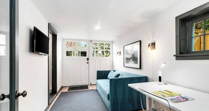Montlake Studio in Spite House