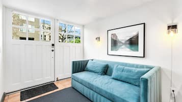 Comfort Studio | Living area