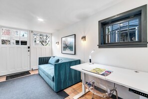 Comfort Studio | Interior