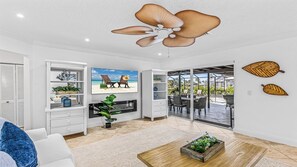 TV - Indulge in your Marco Island Haven. (Marco Island)