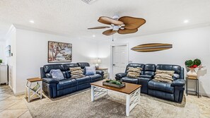 TV - Indulge in your Marco Island Haven. (Marco Island)