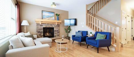 TV connectée, cheminée, jeux vidéo, baby-foot