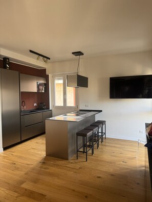 Private kitchen - Elegant, intimate and bright apartment with terrace on CityLife (Milano)