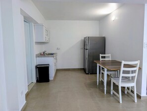 Studio Basic | Interior