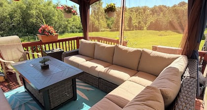 6BR Executive Home minutes from Grand Park and Downtown Indy