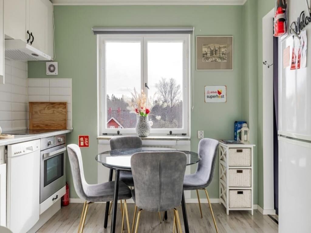 Apartment, 2 Bedrooms, Garden View | Dining room