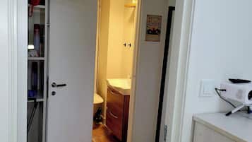 Departamento, 2 habitaciones, vista al jardín | Interior