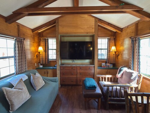Disney Fort Wilderness Cabin – The Outpost (30 mins from Beach)