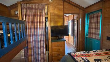 Työpöytä, Wi-Fi, vuodevaatteet